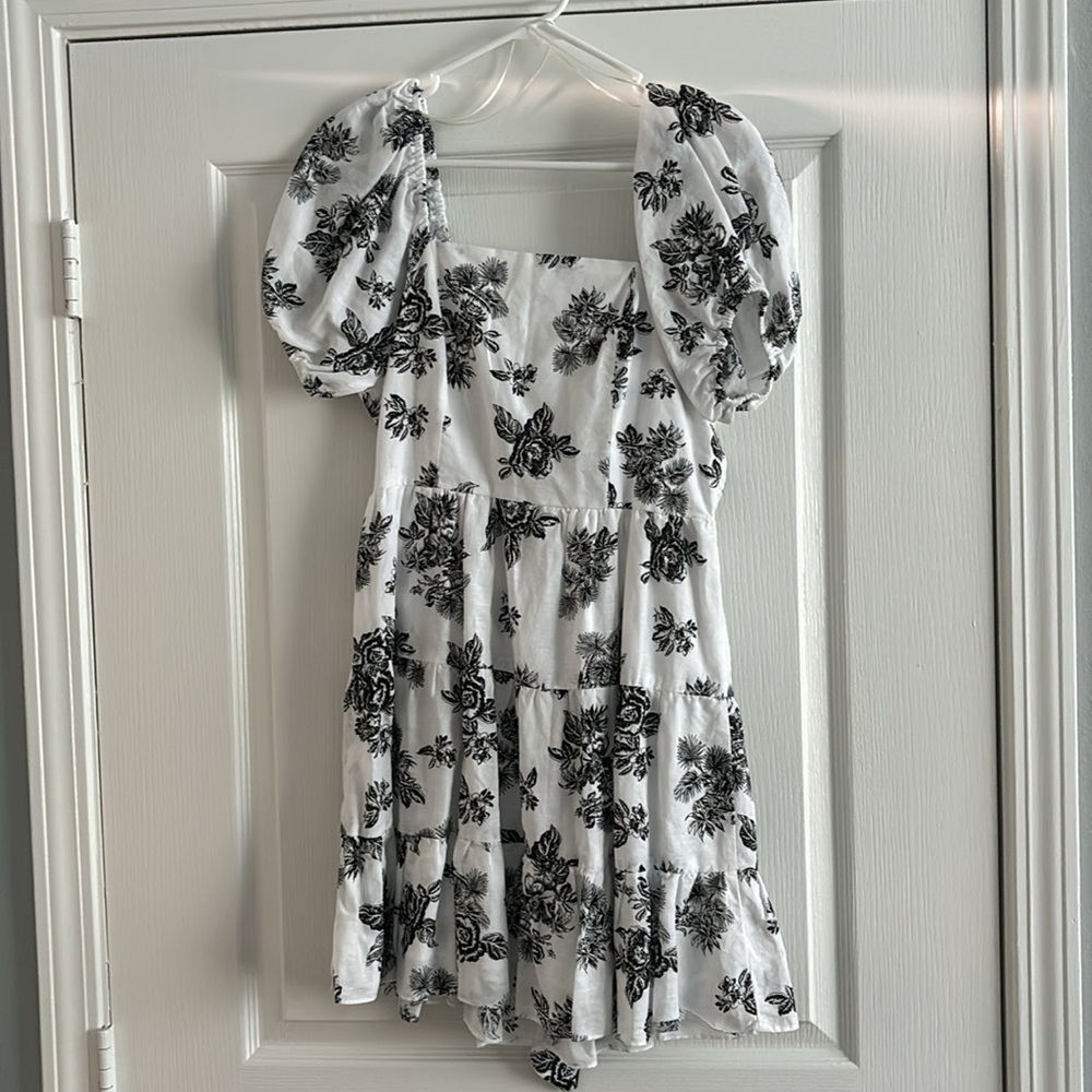 White Floral Puff Sleeve Dress